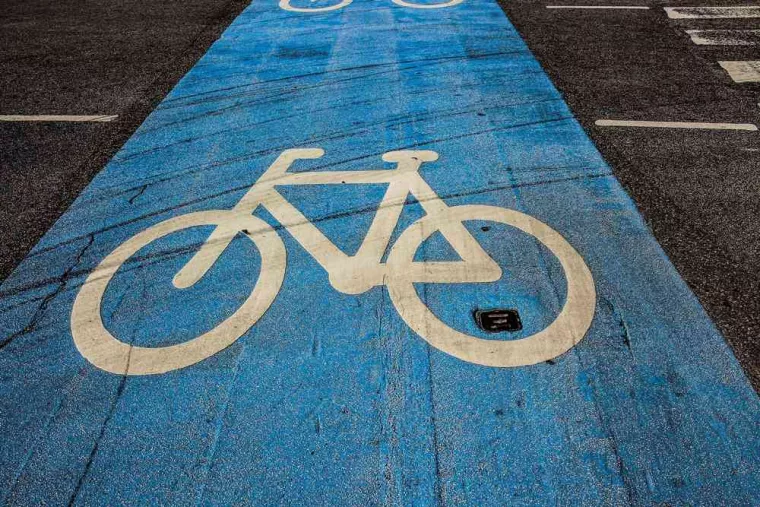 À qui s'adresser pour la réfection d'une piste cyclable ?, Nice, Help Assist'Assainissement